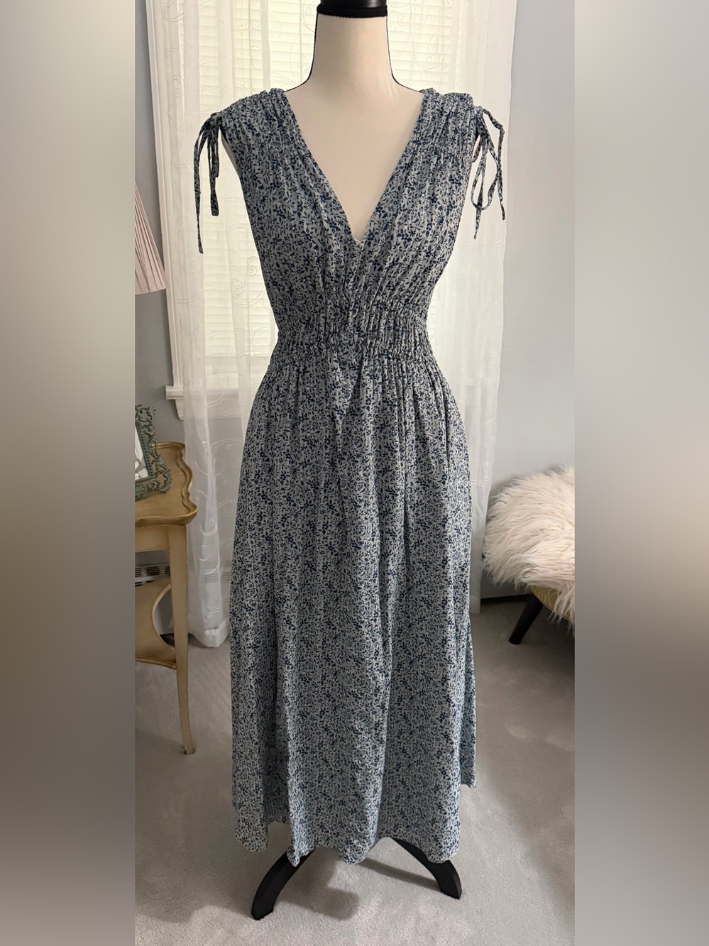 Madewell Blue Floral Smocked Maxi Dress - Picture 1 of 4